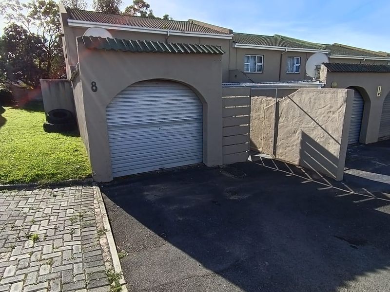 3 Bedroom Duplex in Amalinda - Photo 1