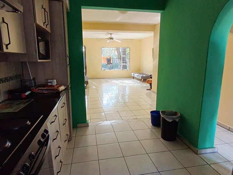 3 Bedroom Duplex in Amalinda - Photo 7