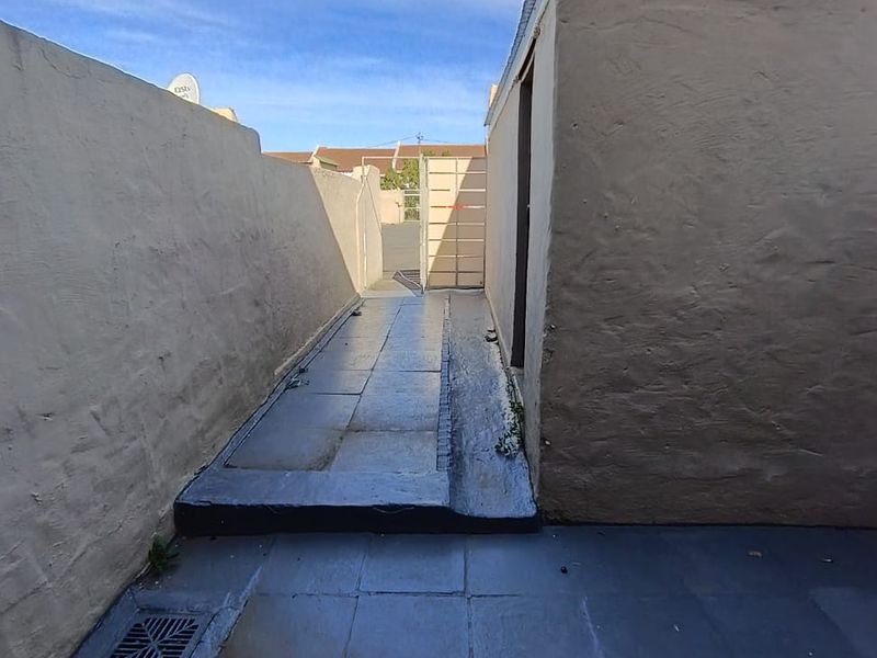3 Bedroom Duplex in Amalinda - Photo 4