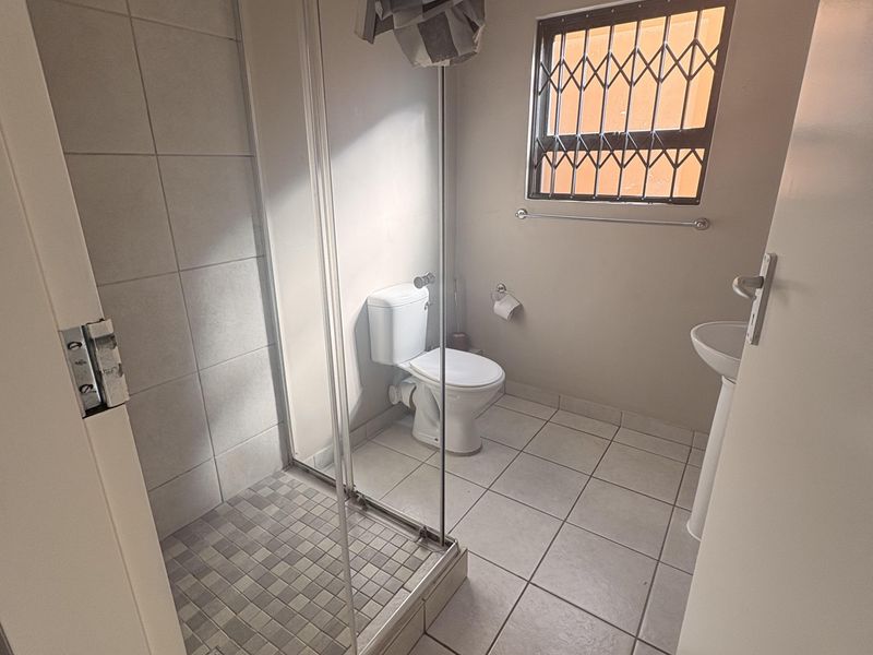 Low maintenance Living in The Hills Estate - Photo 3