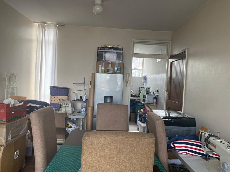 Charming 2 Bedroom Flat in the Heart of Glenwod - Photo 7