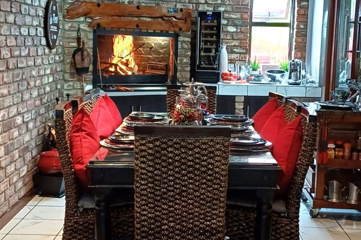 Exquisite Perfection with lock up and go features! - Photo 4