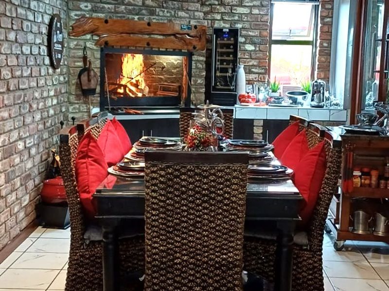 Exquisite Perfection with lock up and go features! - Photo 4