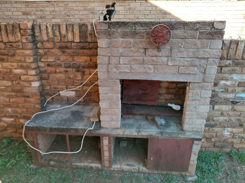 Private face-brick townhouse, Doringkruin, Klerksdorp - Photo 4