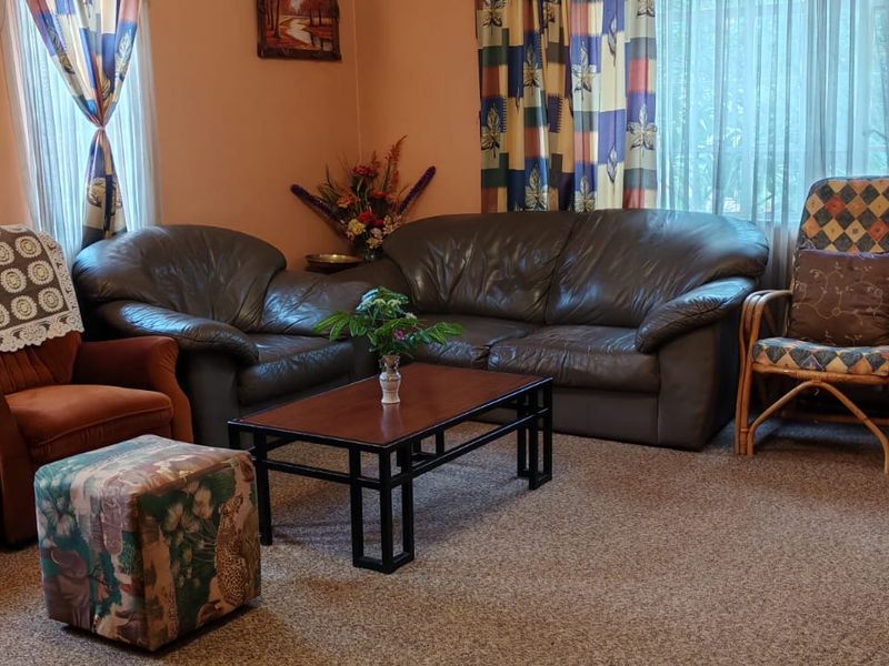 3 Bedroom home plus flat possibility - Photo 5