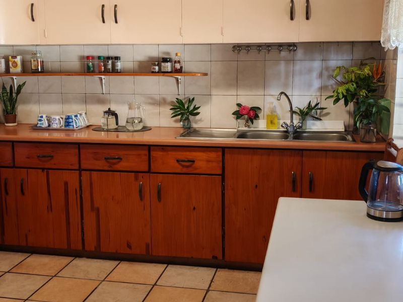 3 Bedroom home plus flat possibility - Photo 8