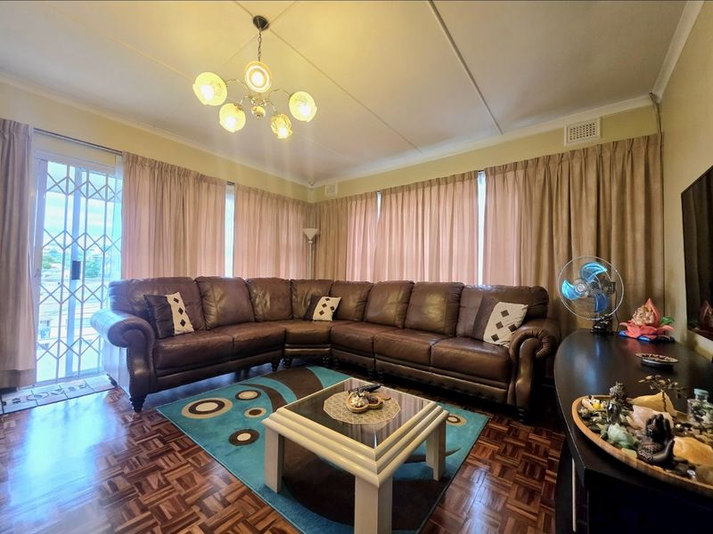 Stunning Move in ready home in the heart of Isiphingo Hills!!! - Photo 4