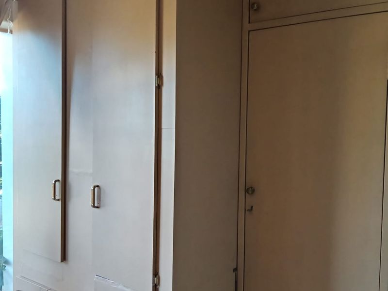 Charming 3-bedroom house in Barry Hertzog Park, Newcastle—perfect for families or investors! Don't - Photo 2