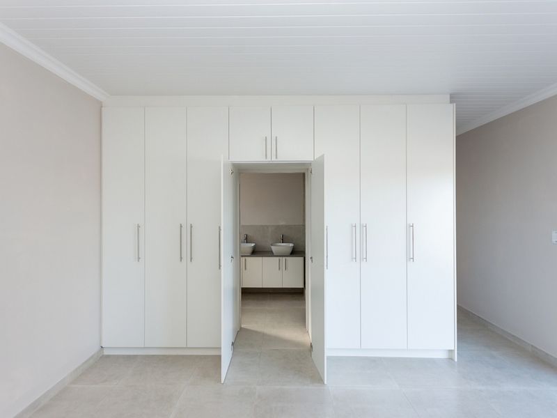 Stunning New Home – Almost Ready for Its Proud New Owners! - Photo 3