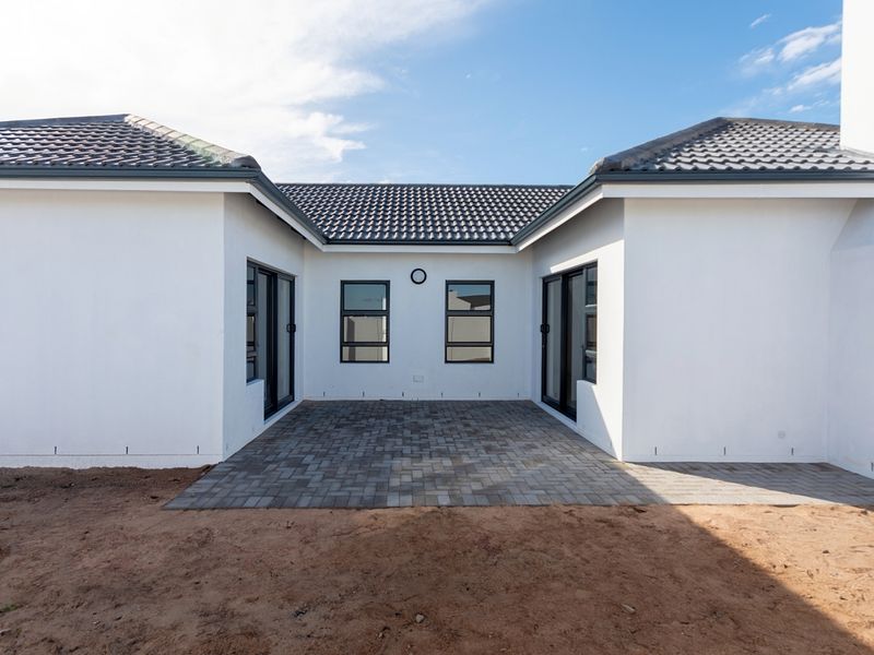Stunning New Home – Almost Ready for Its Proud New Owners! - Photo 5