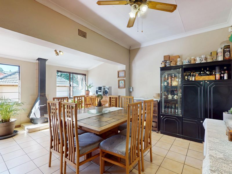 Family Living with Added Value in Jansen Park - Photo 7