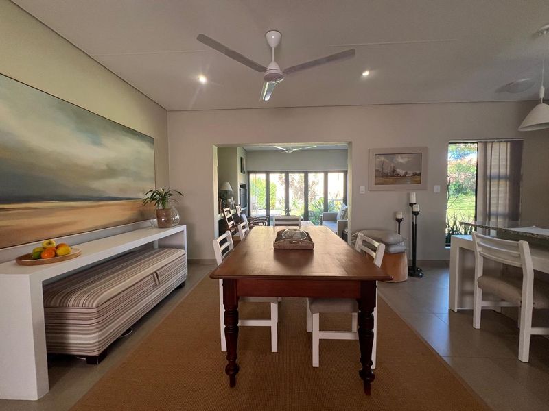 BEAUTIFULLY APPOINTED HOME IN SOUGHT-AFTER BATELEUR ESTATE - Photo 9