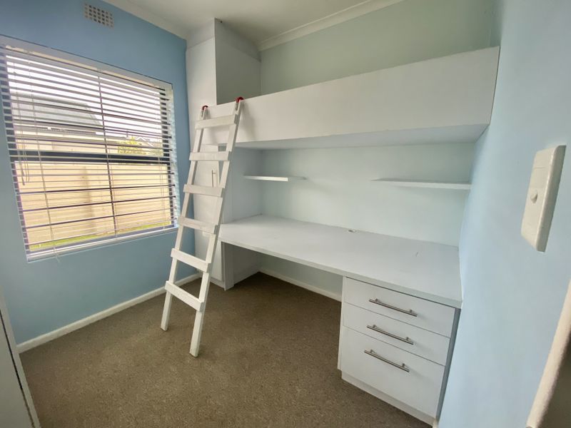 Secure Living in Buhrein estate with Spacious Garden & Built-in Braai - Photo 7