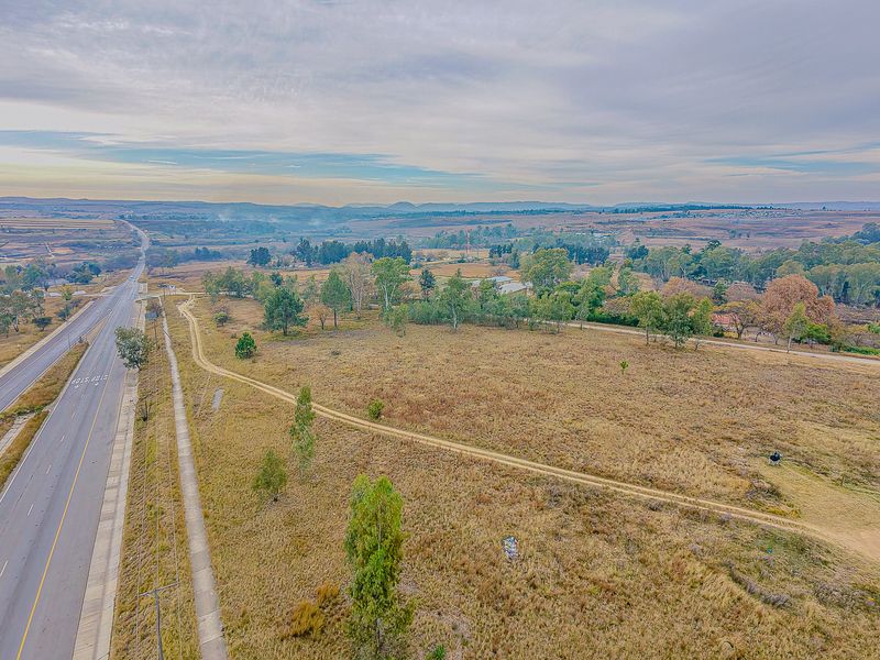 Amazing Find, 500 Meter Road Frontage Malibongwe at Lanseria Turnoff - Photo 5