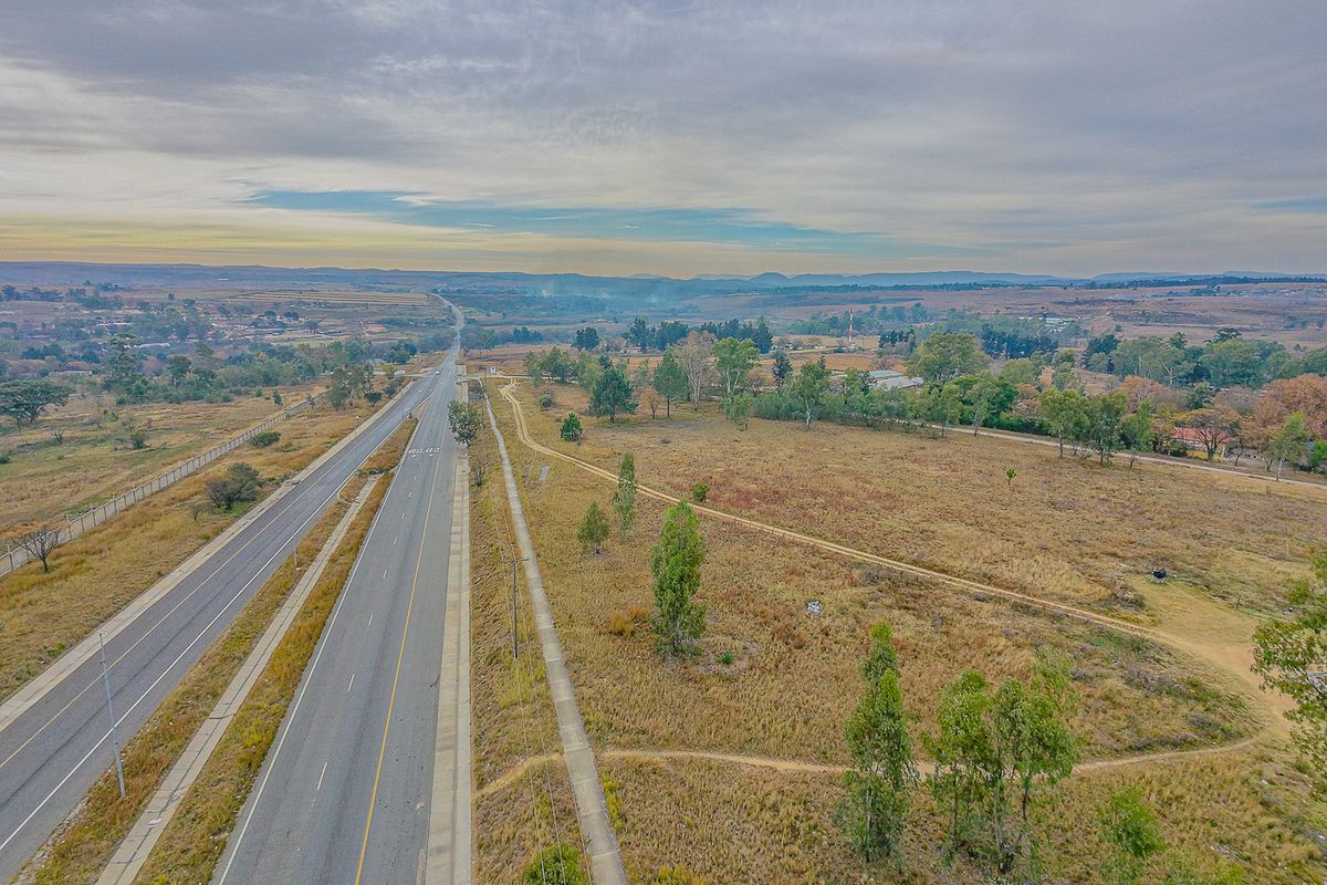 Amazing Find, 500 Meter Road Frontage Malibongwe at Lanseria Turnoff - Photo 4