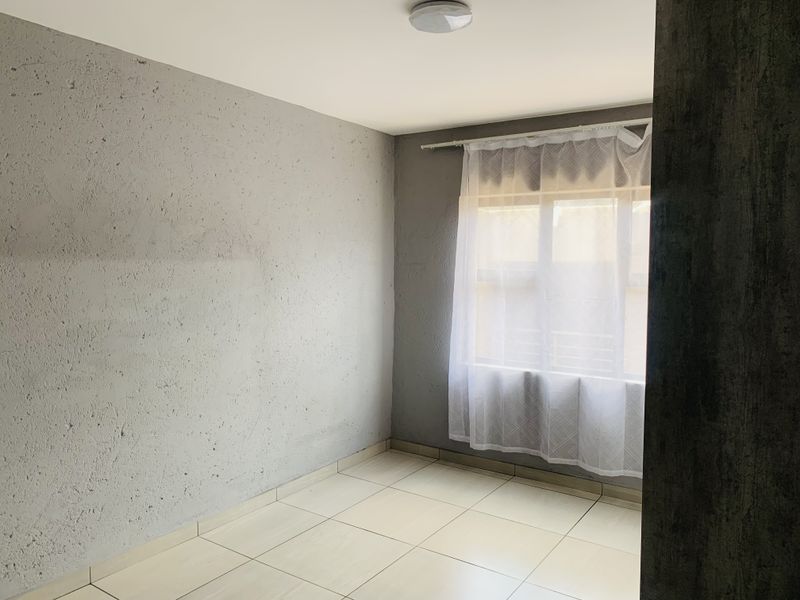 Convenient, Safe and Modern Living. - Photo 4