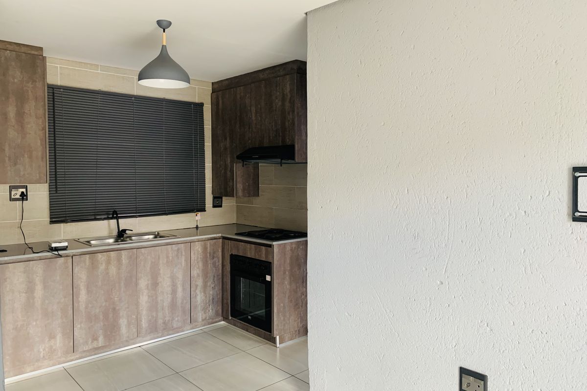 Convenient, Safe and Modern Living. - Photo 2
