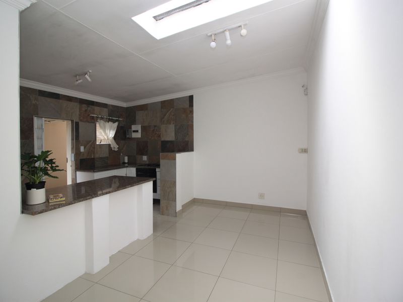 1-Bedroom Flat To Let | Highlands North - Photo 2