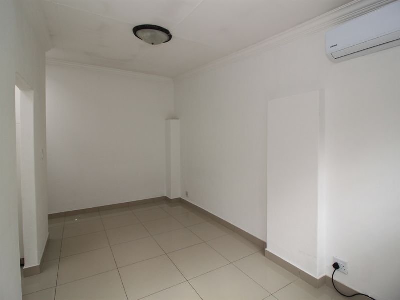 1-Bedroom Flat To Let | Highlands North - Photo 8