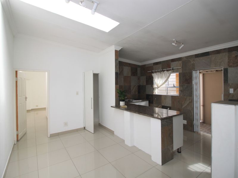 1-Bedroom Flat To Let | Highlands North - Photo 1