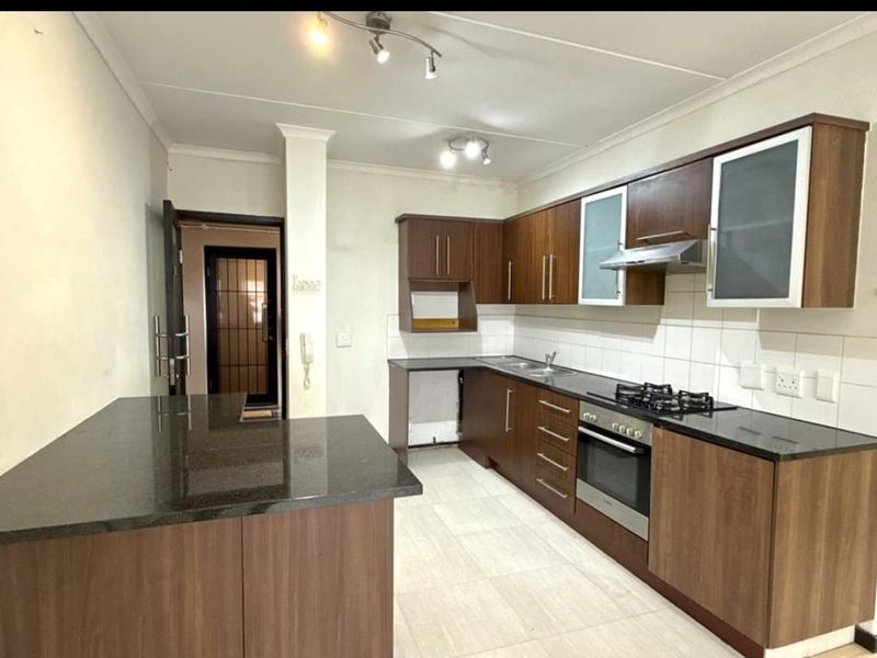 2 Beds with 2 Parkings  Windermere - Photo 6