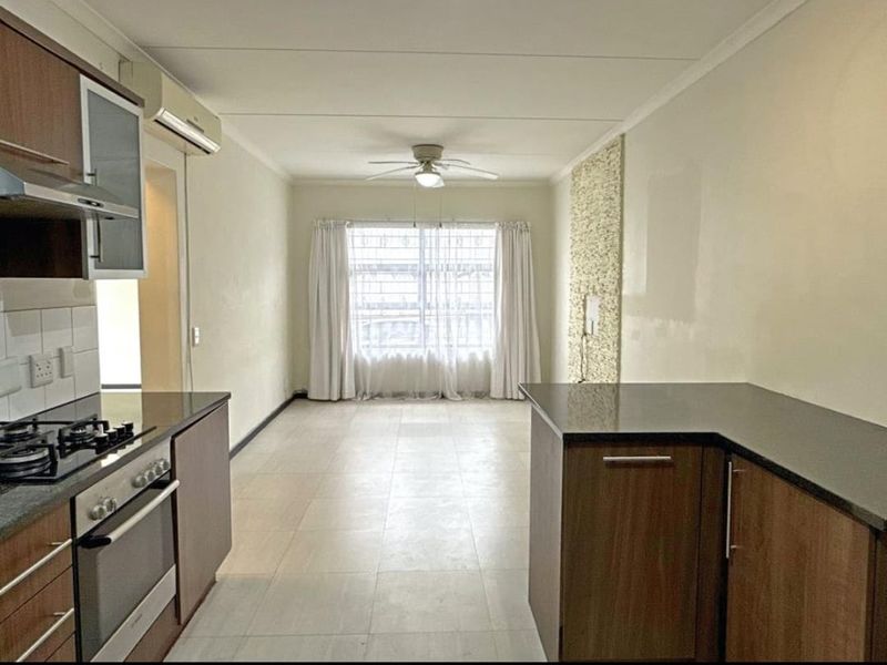2 Beds with 2 Parkings  Windermere - Photo 5