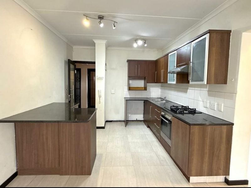 2 Beds with 2 Parkings  Windermere - Photo 7