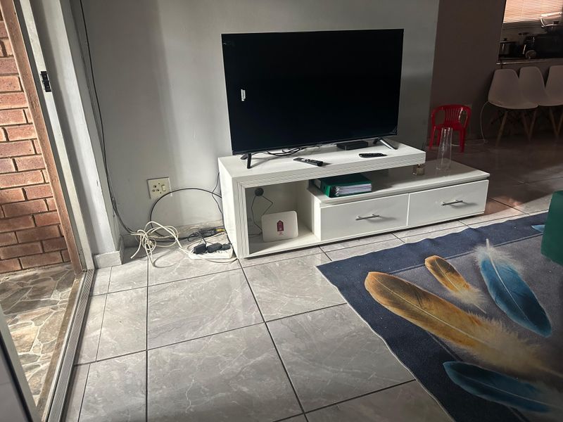 Cozy 2 Bedroom Apartment In Rustenburg Central! - Photo 5