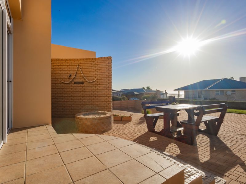 Dual Living Gem in Strandfontein – Perfect for Two Families on the West Coast - Photo 3