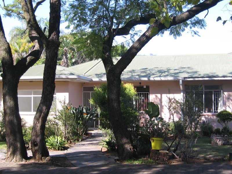 Well Situated Commercial Property with Many Possibilities - Photo 4