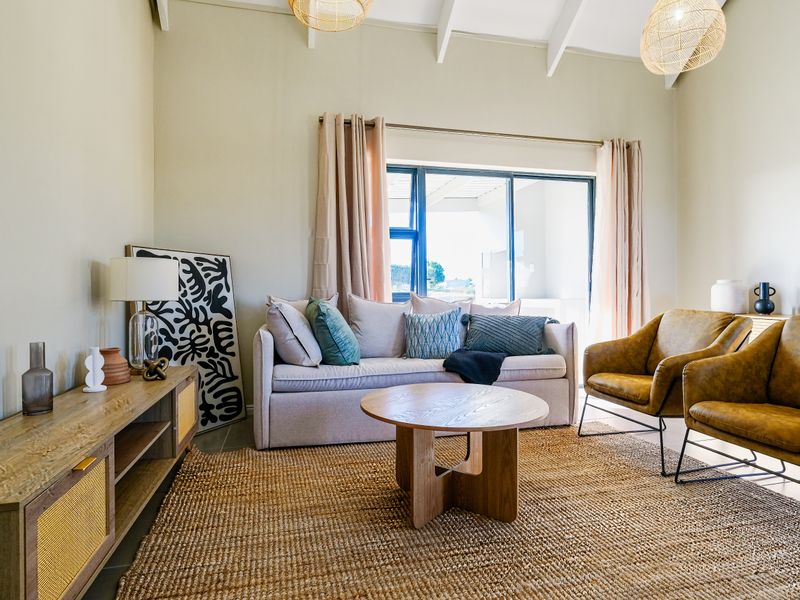 Brand new, modern farm style 3-Bedroom Home for sale in Pacaltsdorp, George - Photo 10