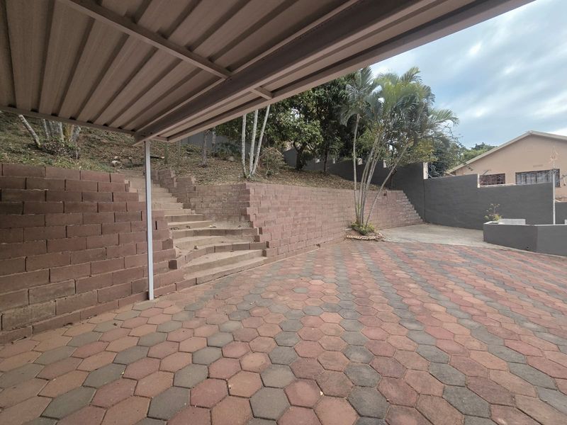Well priced family haven with exceptional features - Photo 5
