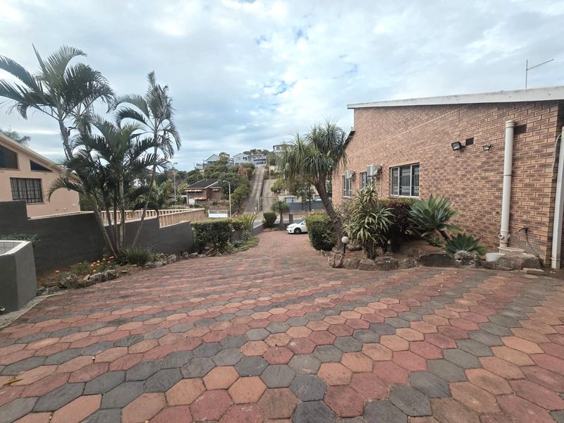 Well priced family haven with exceptional features - Photo 4