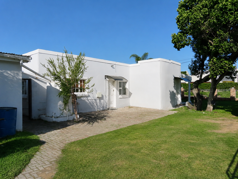 Three Bedroom With Flatlet, Home For Sale On East Bank, Port Alfred - Photo 2