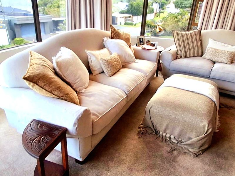 Coastal Luxury Living with Panoramic Sea Views and Exceptional Entertaining Spaces - Photo 6