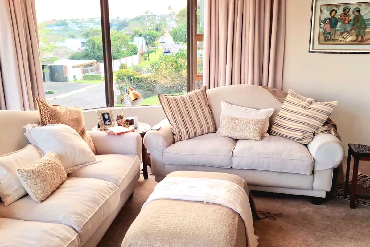 Coastal Luxury Living with Panoramic Sea Views and Exceptional Entertaining Spaces - Photo 4