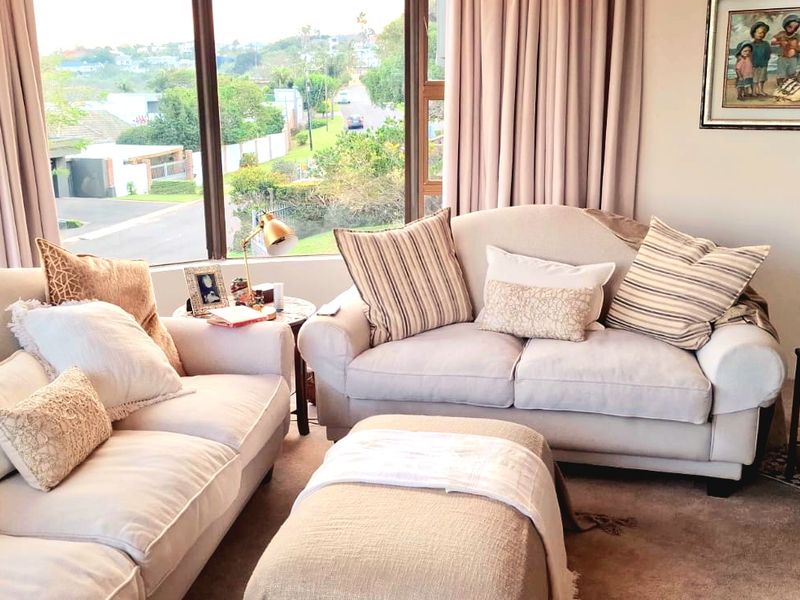 Coastal Luxury Living with Panoramic Sea Views and Exceptional Entertaining Spaces - Photo 4