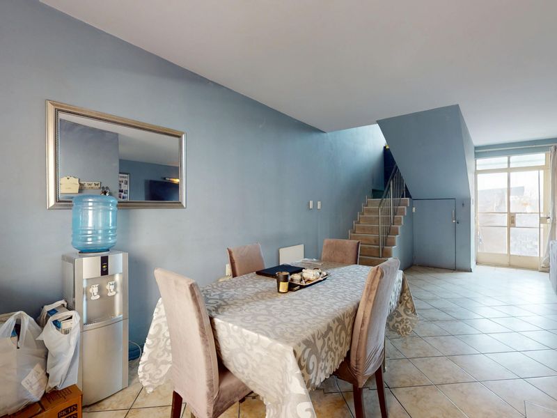 Modern Duplex With Its Own Pet Friendly Private Garden! - Photo 7