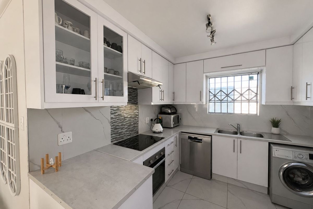 Modern Comfort Meets Effortless Living! - Photo 5
