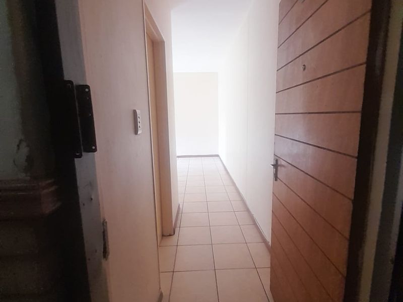 FLAT FOR SALE IN PLATINUM VIEW - Photo 5