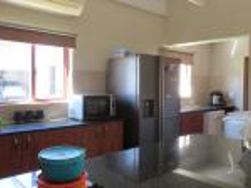 Modern 3-Bed, 3-Bath Unit for Sale in Witkoppen - Photo 8