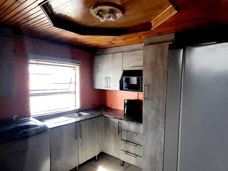 Home for sale in Mdantsane NU5 - Photo 2
