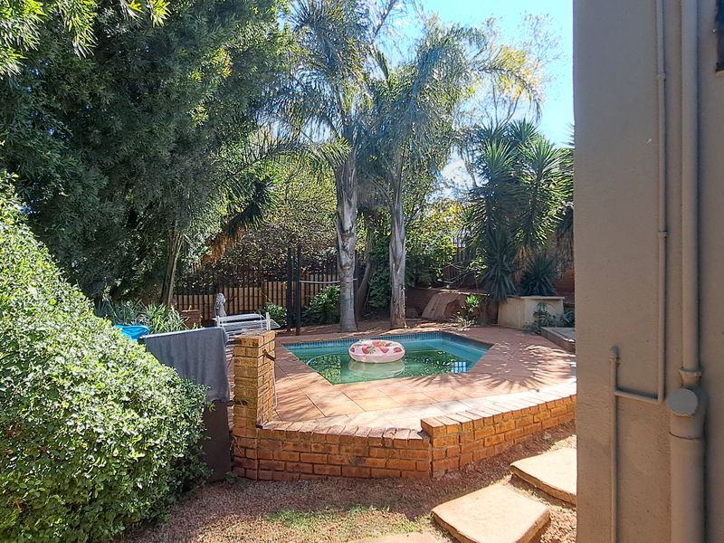Cozy 1 Bedroom Cottage available Immediately In Roodekrans - Photo 7