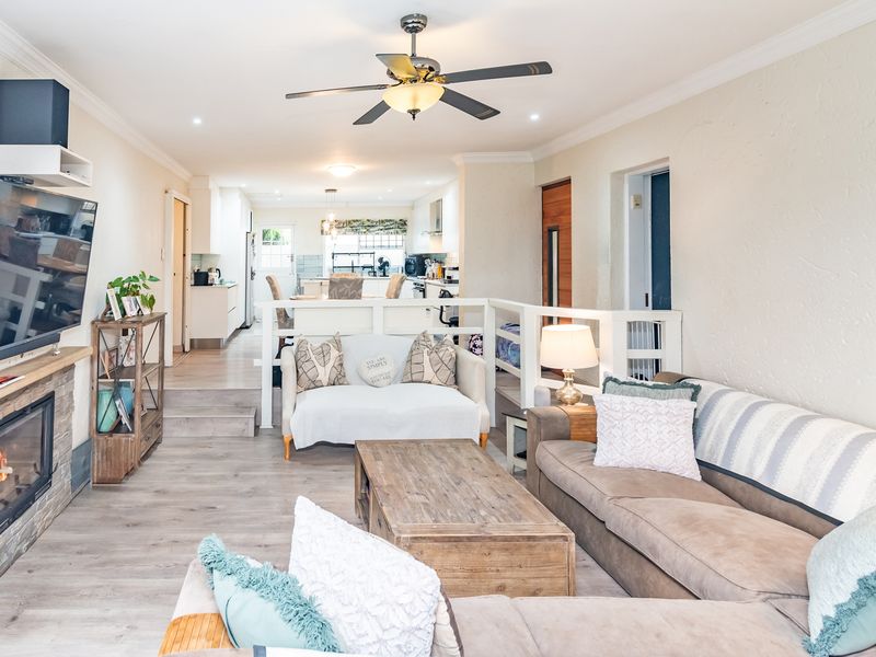 Four-bedroom, three-bathroom family cluster in Santa Monica that truly ticks all the boxes. - Photo 10