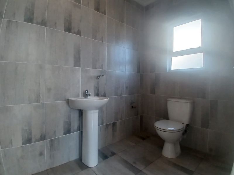Newly Built Home for Sale in Avalon Gardens, Gonubie - Photo 7