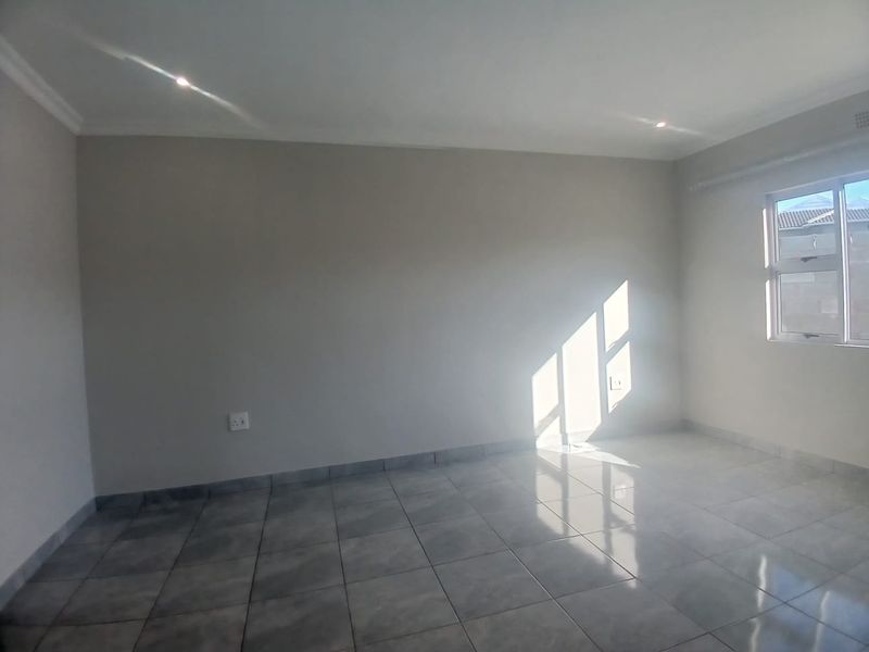 Newly Built Home for Sale in Avalon Gardens, Gonubie - Photo 6