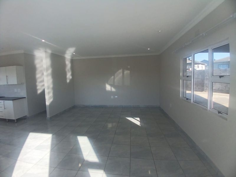 Newly Built Home for Sale in Avalon Gardens, Gonubie - Photo 4