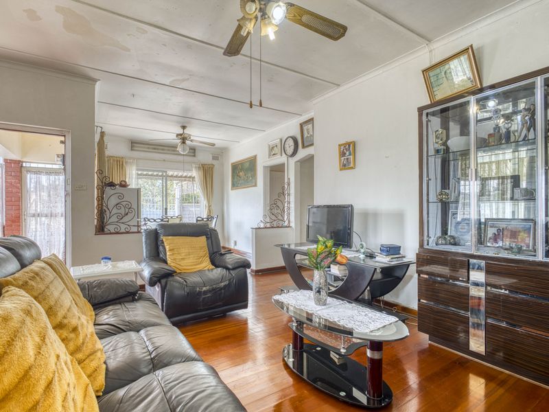 Charming and Well-Maintained Family Home with Income Potential - Photo 5