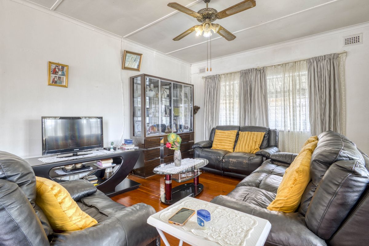 Charming and Well-Maintained Family Home with Income Potential - Photo 3