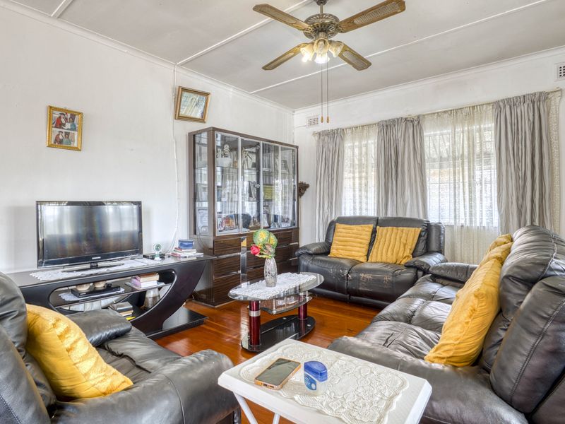 Charming and Well-Maintained Family Home with Income Potential - Photo 3